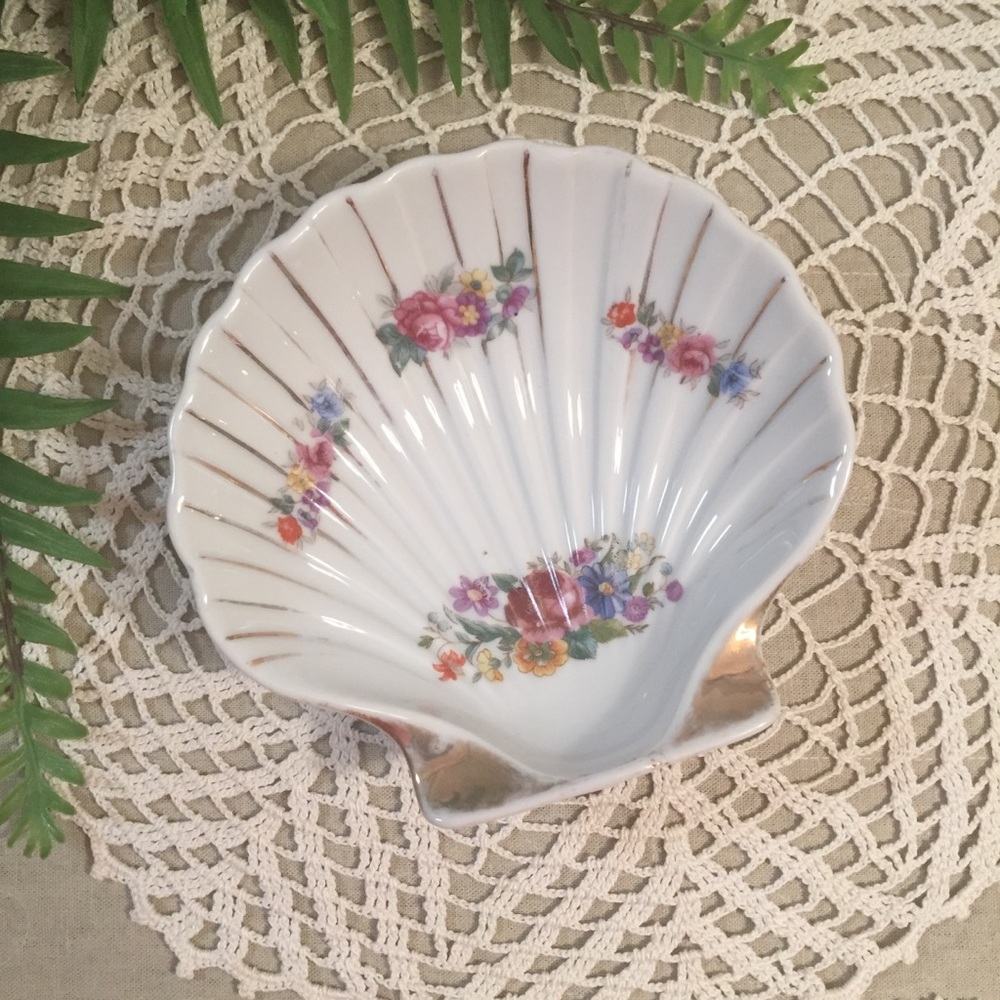 Vintage Floral Shell Trinket Dish Occupied Japan